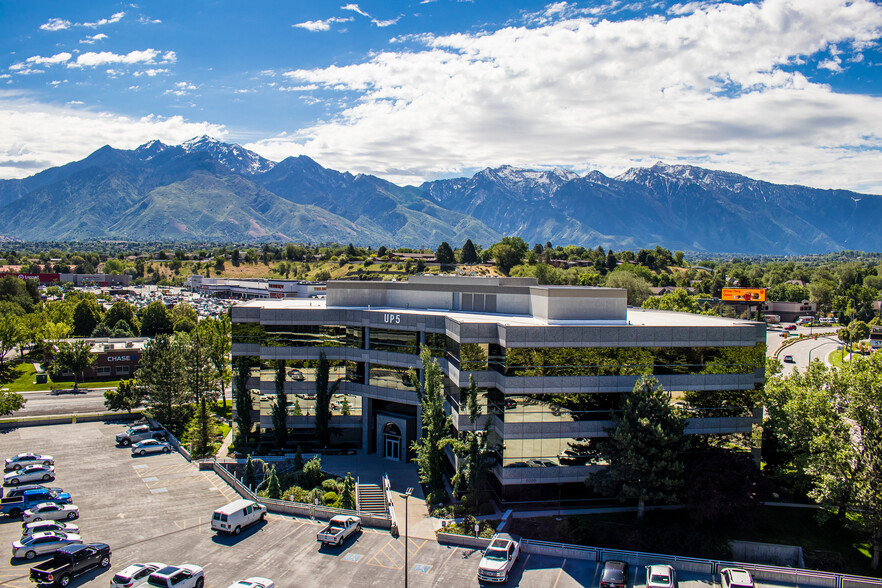 6995 S Union Park Ctr, Midvale, UT for rent - Building Photo - Image 1 of 3