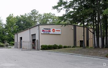 725 Industrial Park Dr, Newport News, VA for sale Primary Photo- Image 1 of 1