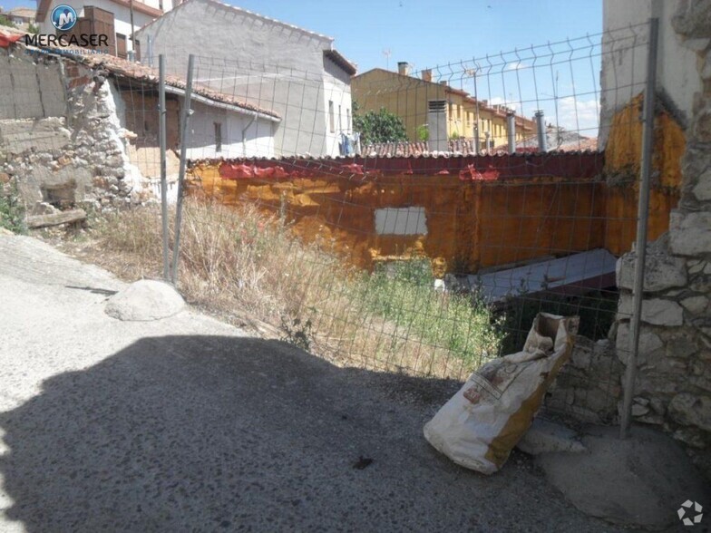 Calle Cristobal Pérez Pastor, Horche, Guadalajara for sale - Primary Photo - Image 1 of 1