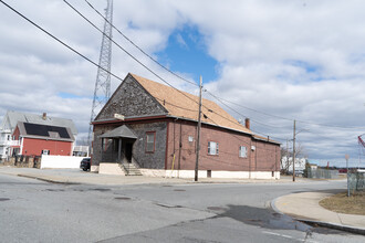 418 S Front St, New Bedford, MA for sale Building Photo- Image 1 of 13