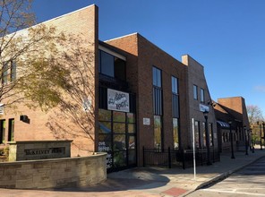 1 Berea Commons, Berea, OH for rent Building Photo- Image 1 of 5