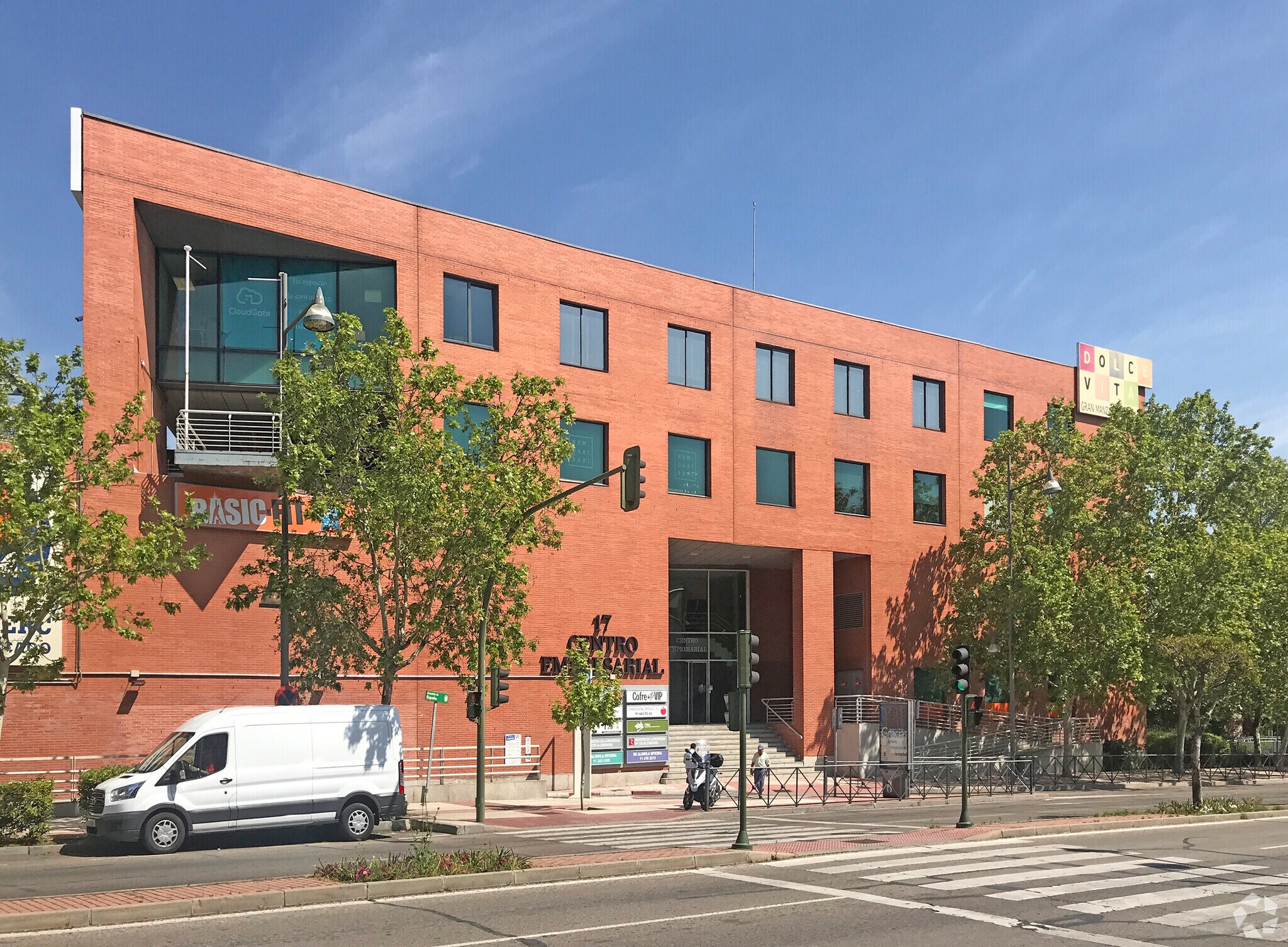 Avenida de España, 17, Alcobendas, Madrid to rent Primary Photo- Image 1 of 2