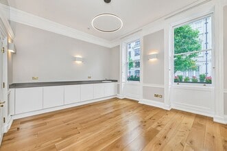 28 Weymouth St, London to rent Interior Photo- Image 2 of 7