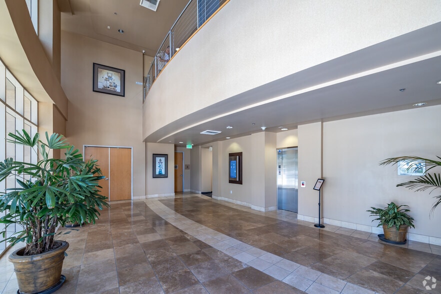 29995 Technology Dr, Murrieta, CA for sale - Lobby - Image 2 of 11
