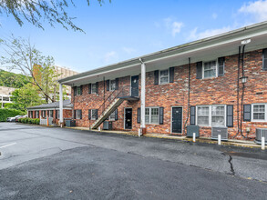 5 Doctors Park, Asheville, NC for sale Building Photo- Image 1 of 1