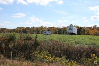 Seasons Rd, Stow, OH for sale Primary Photo- Image 1 of 1