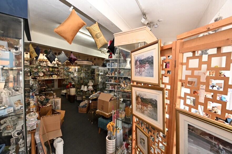 27 Bank St, Falkirk for sale - Interior Photo - Image 3 of 5