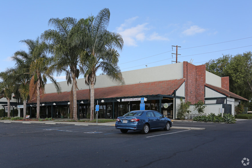 8740-8760 Warner Ave, Fountain Valley, CA for sale - Primary Photo - Image 1 of 1