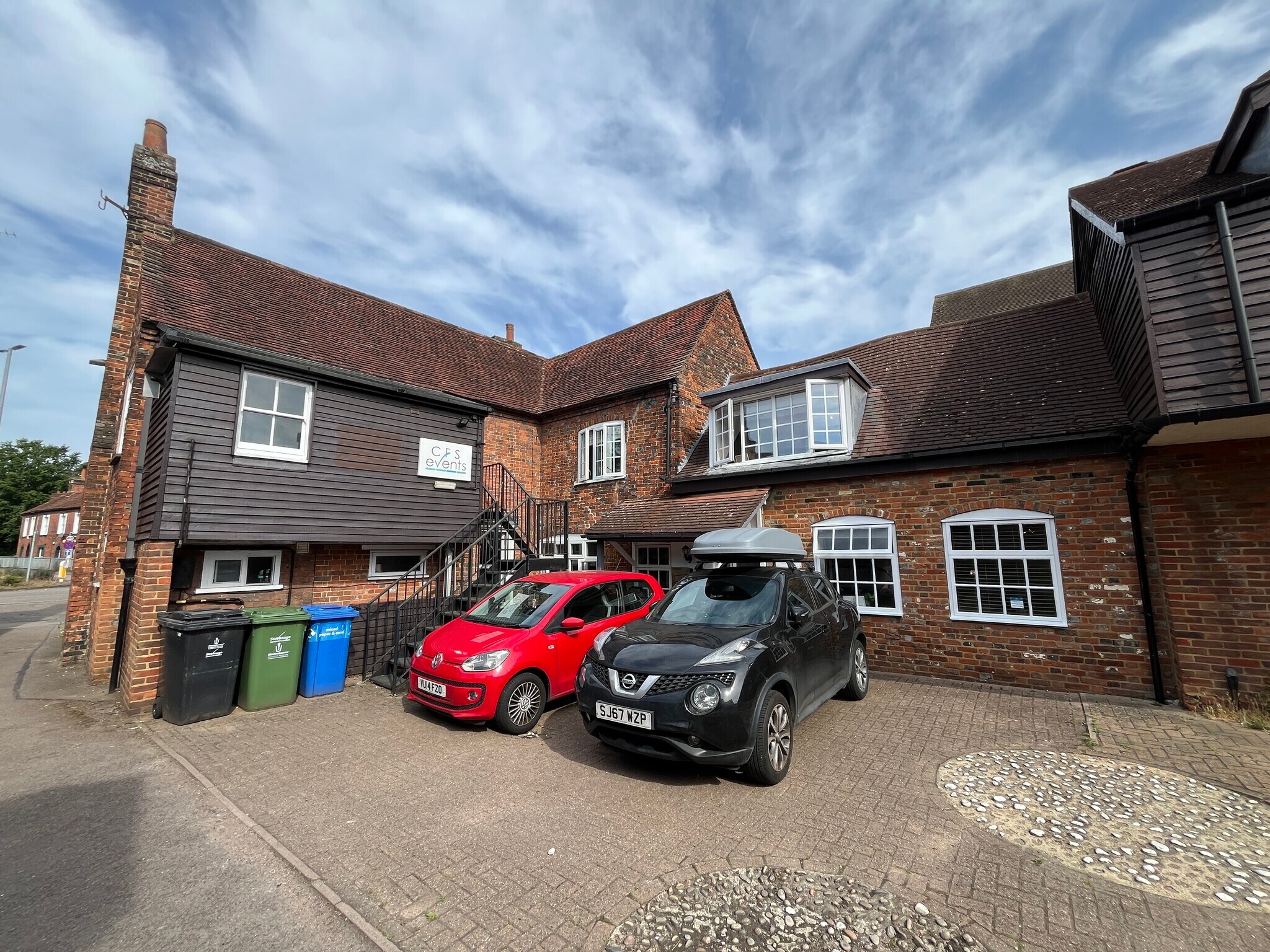 17 High St, Stevenage for sale Building Photo- Image 1 of 24