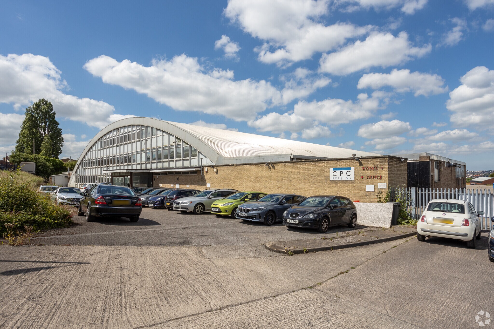 7-11 Knapps Ln, Bristol to rent Primary Photo- Image 1 of 26