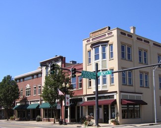 More details for 144-156 E Liberty St, Wooster, OH - Office/Retail for Rent