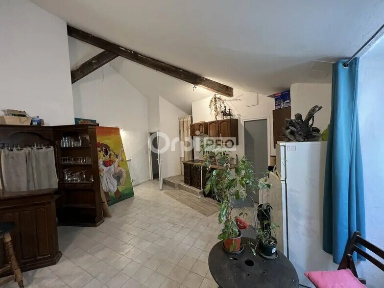 Retail in Avignon for sale - Interior Photo - Image 2 of 12