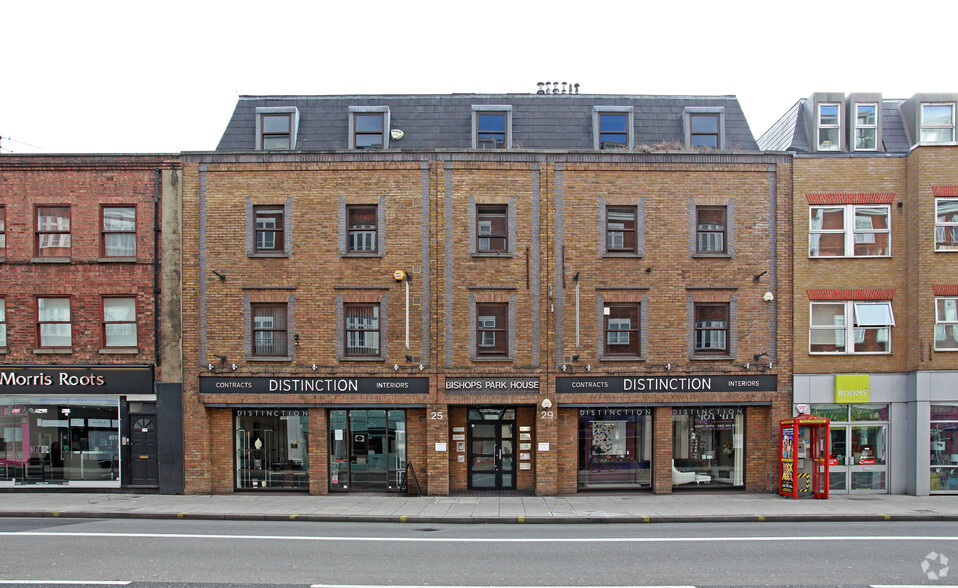 25-29 Fulham High St, London for rent - Building Photo - Image 2 of 3