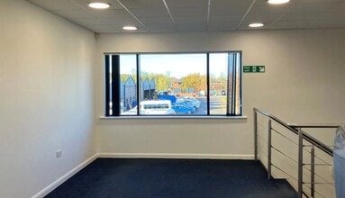 280 Fifers Ln, Norwich to rent Interior Photo- Image 1 of 2