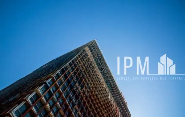 Office in Aubagne to rent - Building Photo - Image 2 of 5