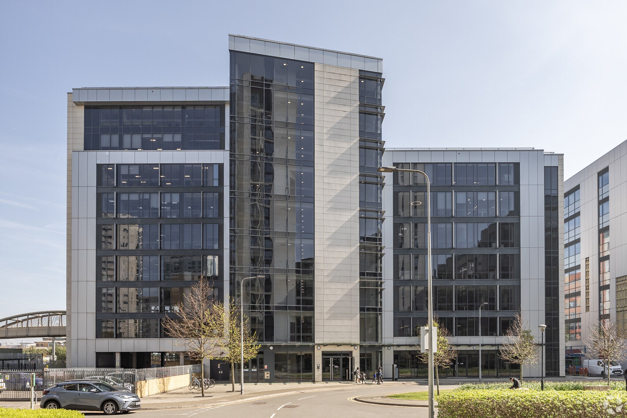 Tyndall St, Cardiff to rent Building Photo- Image 1 of 15