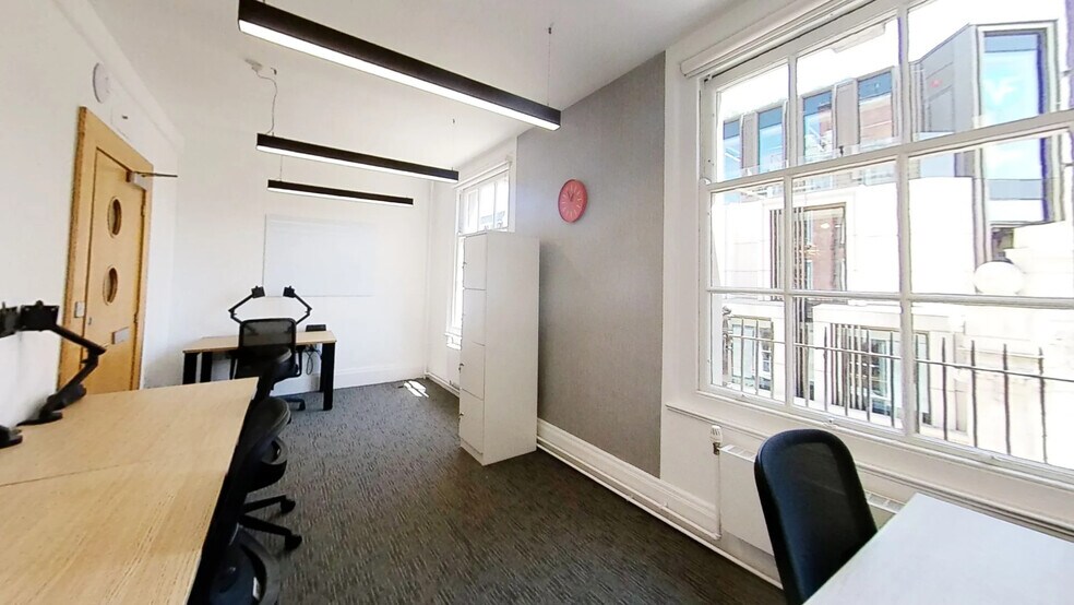 162-168 Regent St, London to rent - Matterport 3D Scan - Image 2 of 56