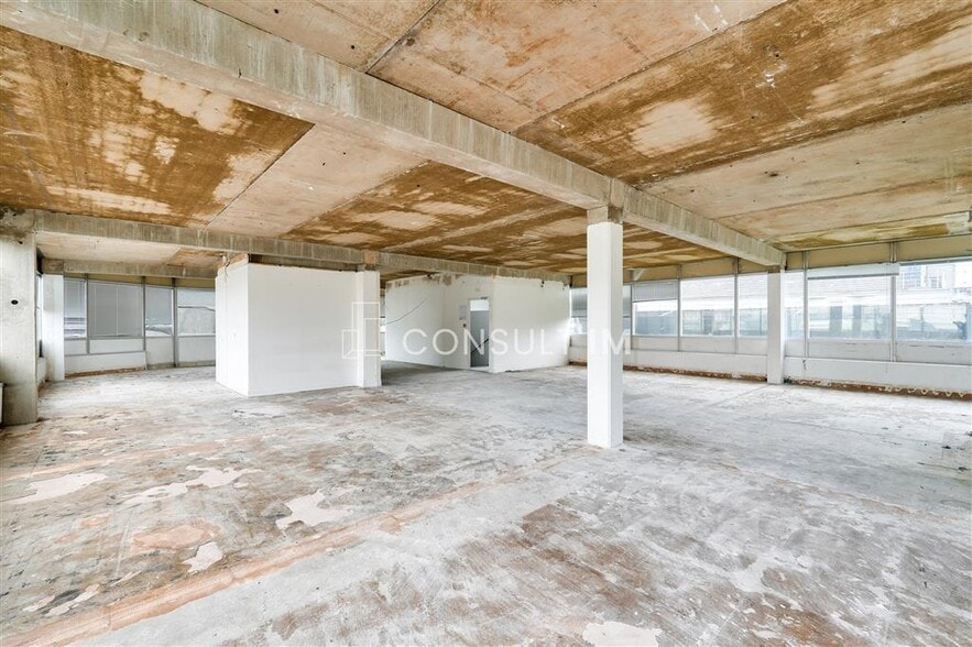 Office in Saint-Cloud to rent - Interior Photo - Image 3 of 6