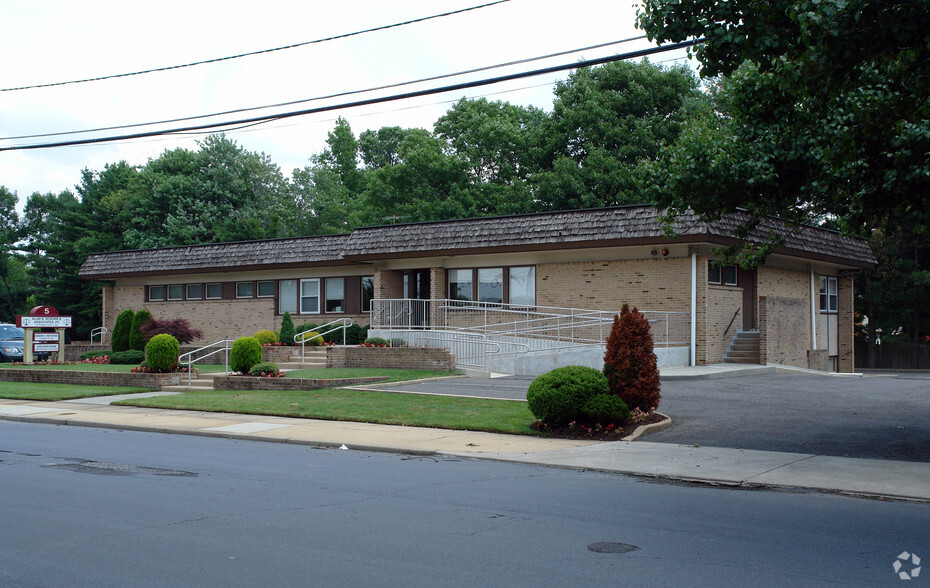 5 Split Rock Dr, Cherry Hill, NJ for sale - Primary Photo - Image 3 of 5