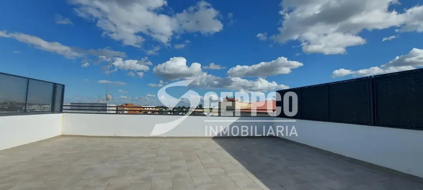 Calle Mallorca, San Sebastián de los Reyes, MAD 28703 - Unit Puerta H -  - Interior Photo - Image 1 of 2
