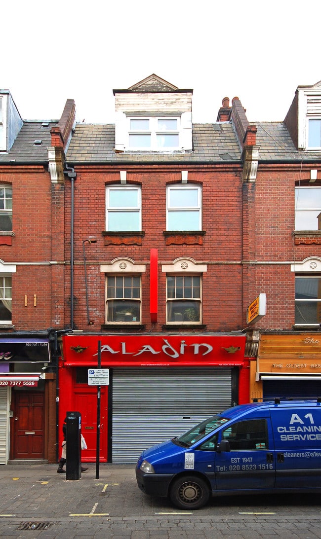 More details for 132 Brick Ln, London - Retail to Rent