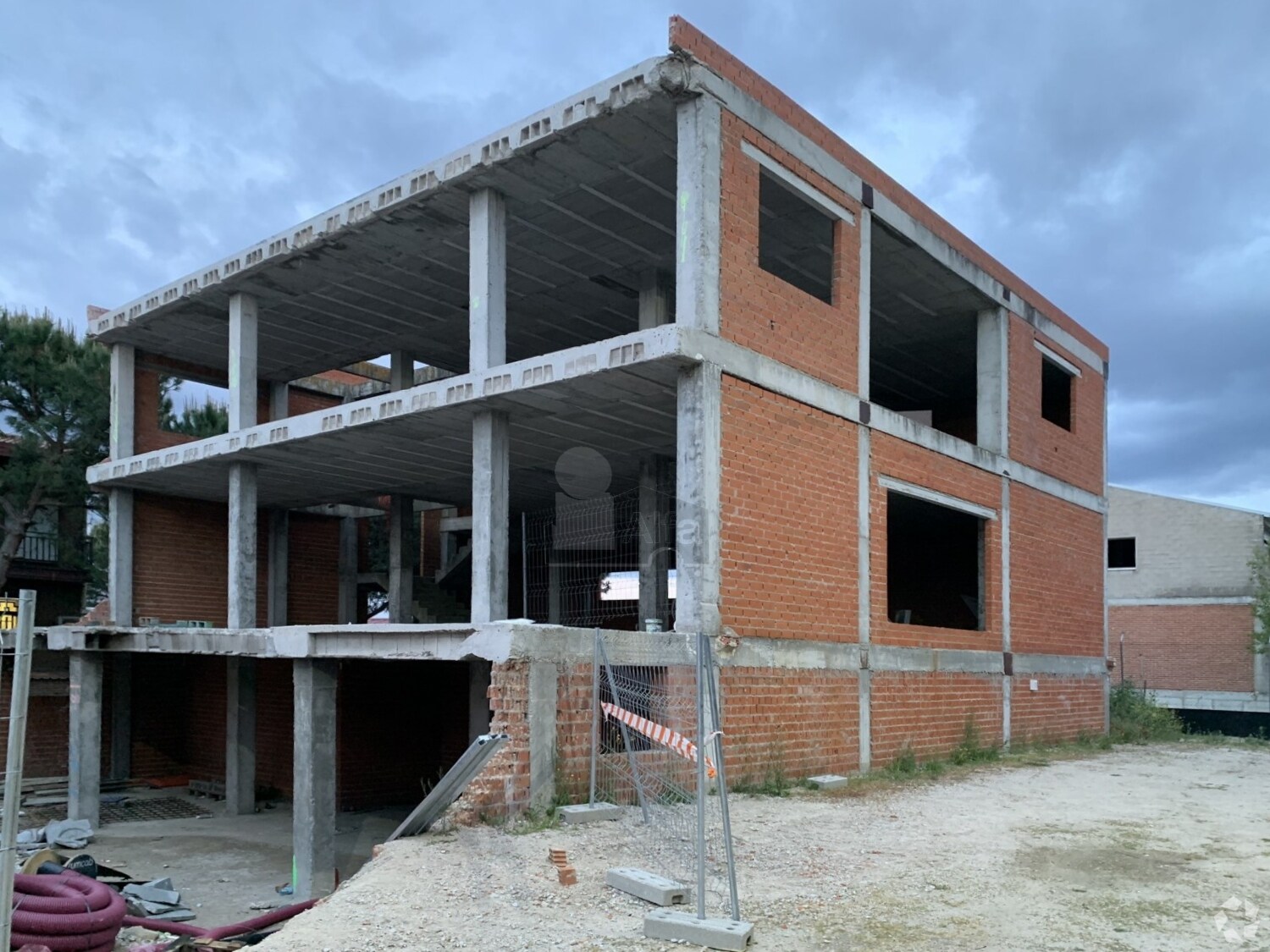 Calle de Sandro Pertini, 6, Navas del Rey, Madrid for sale Primary Photo- Image 1 of 1