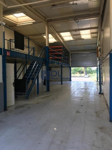 Industrial in Sainte-Geneviève-des-Bois to rent - Interior Photo - Image 3 of 3