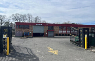 More details for 130 W 10th St, Huntington Station, NY - Industrial for Rent