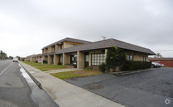 4025-4051 Saviers Rd, Oxnard, CA for rent Building Photo- Image 1 of 6