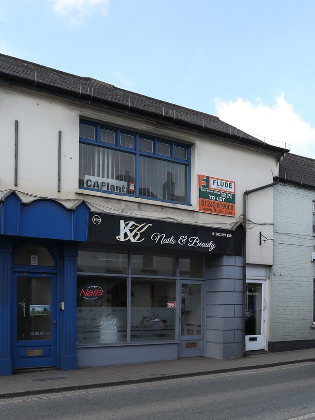 More details for 19a-19c West St, Storrington - Retail to Rent