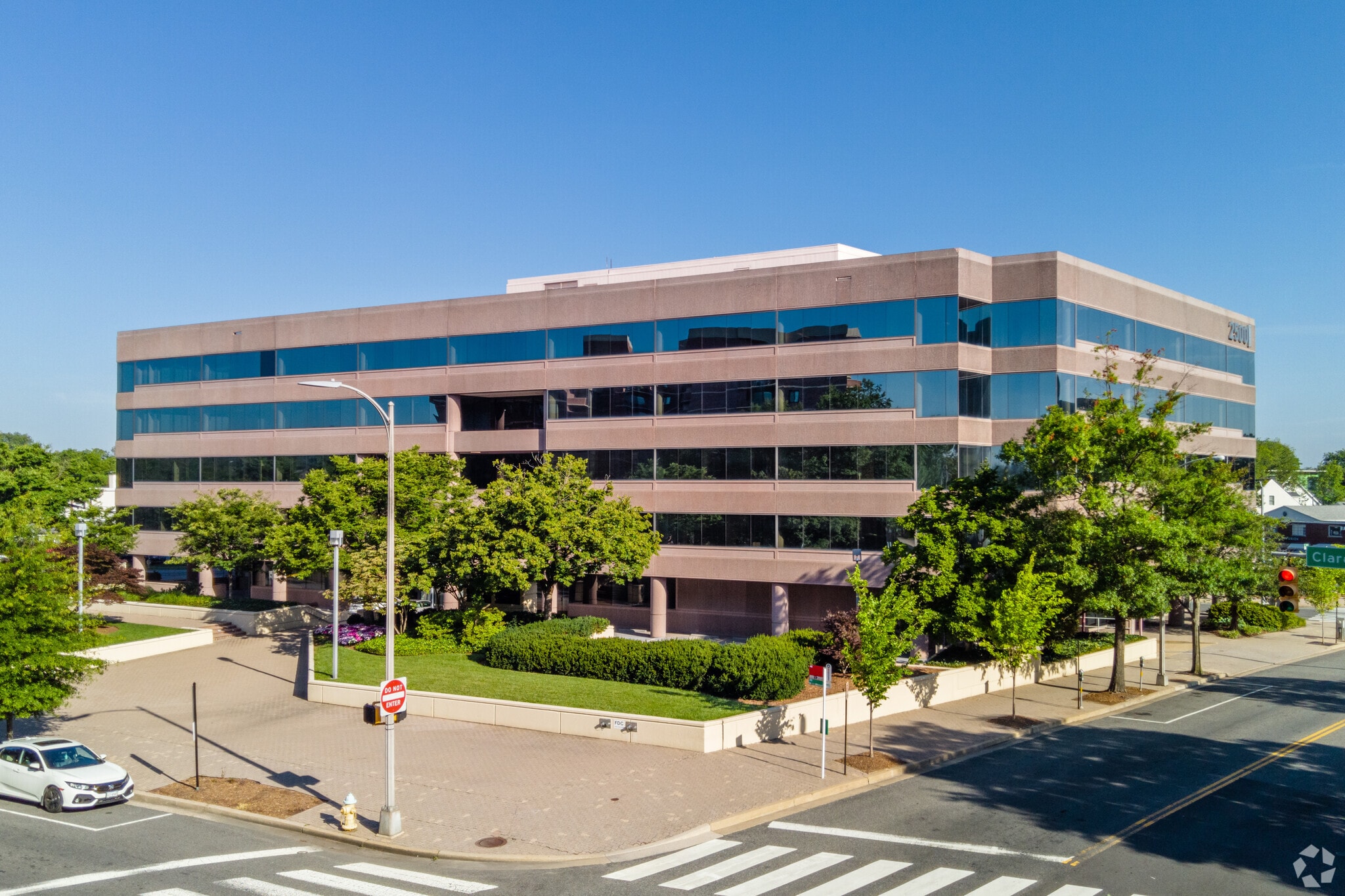 2500 Wilson Blvd, Arlington, VA to rent Building Photo- Image 1 of 6