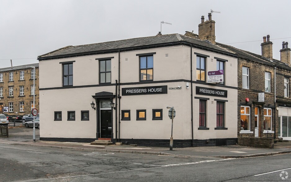 2 South Ln, Elland to rent - Primary Photo - Image 1 of 4