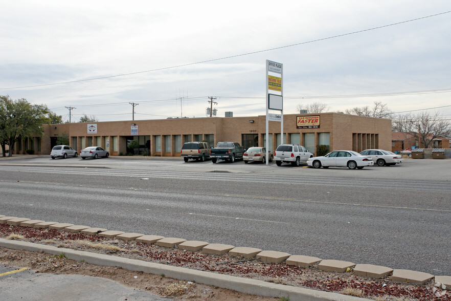 1205-1207 W University Blvd, Odessa, TX for rent - Primary Photo - Image 1 of 2