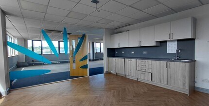 30 Market St, Huddersfield to rent Interior Photo- Image 1 of 4
