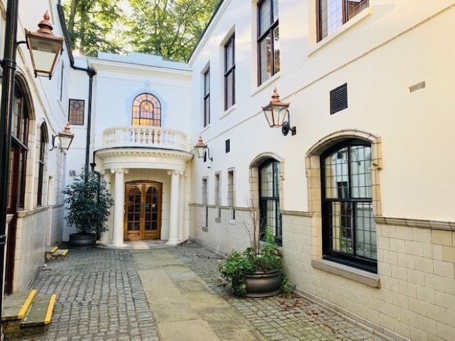 23-24 George St, Richmond to rent Building Photo- Image 1 of 8