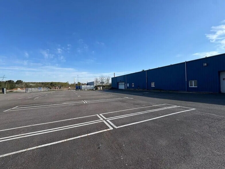 Light Industrial in Saint-Avold for sale - Building Photo - Image 3 of 9