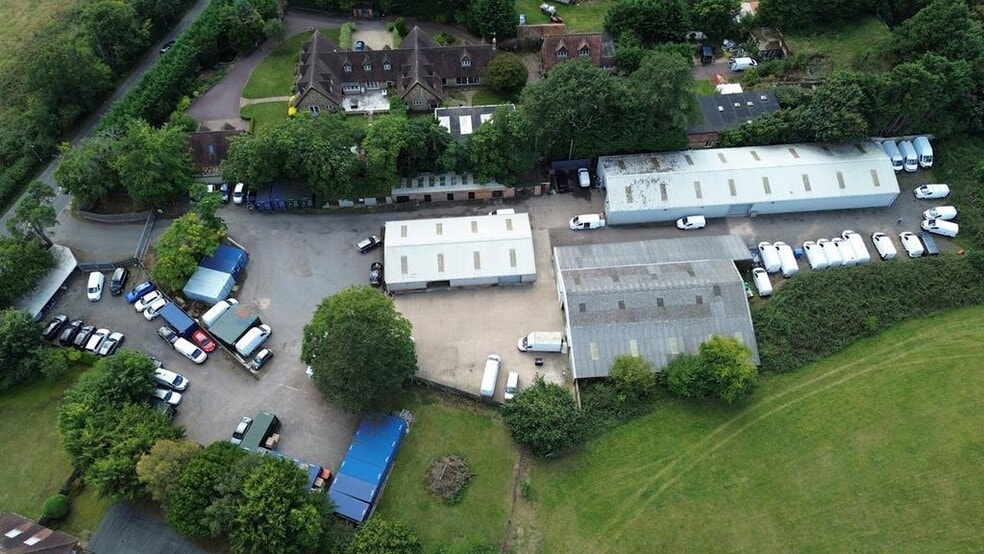 Church St, Iver to rent - Building Photo - Image 2 of 6