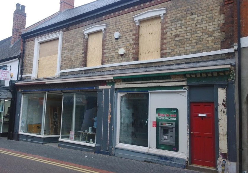 4-4A Cross St, Willenhall to rent - Building Photo - Image 2 of 2