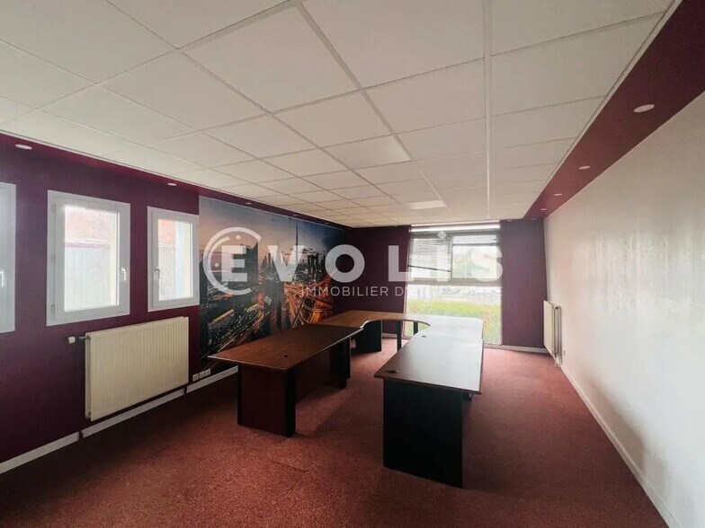 Office in Savigny-le-Temple to rent - Interior Photo - Image 3 of 6