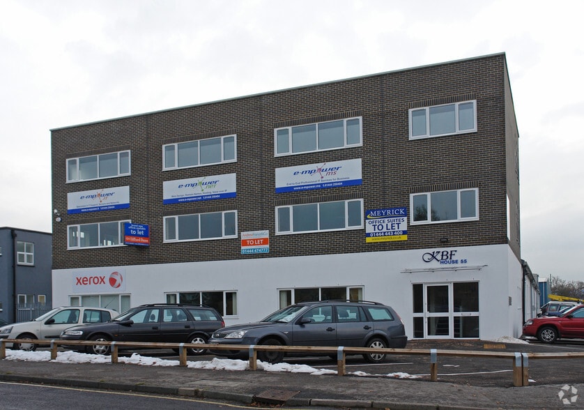 55 Victoria Rd, Burgess Hill, RH15 9LH UK