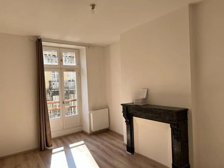 Office in Bordeaux to rent - Interior Photo - Image 2 of 5