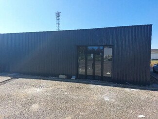 More details for 5 Rue Maurice Ravel, Argentan - Retail to Rent