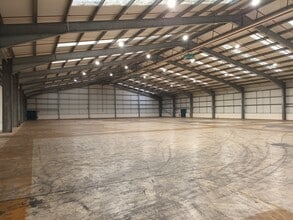 Woodmead Rd, Axminster to rent Interior Photo- Image 2 of 5