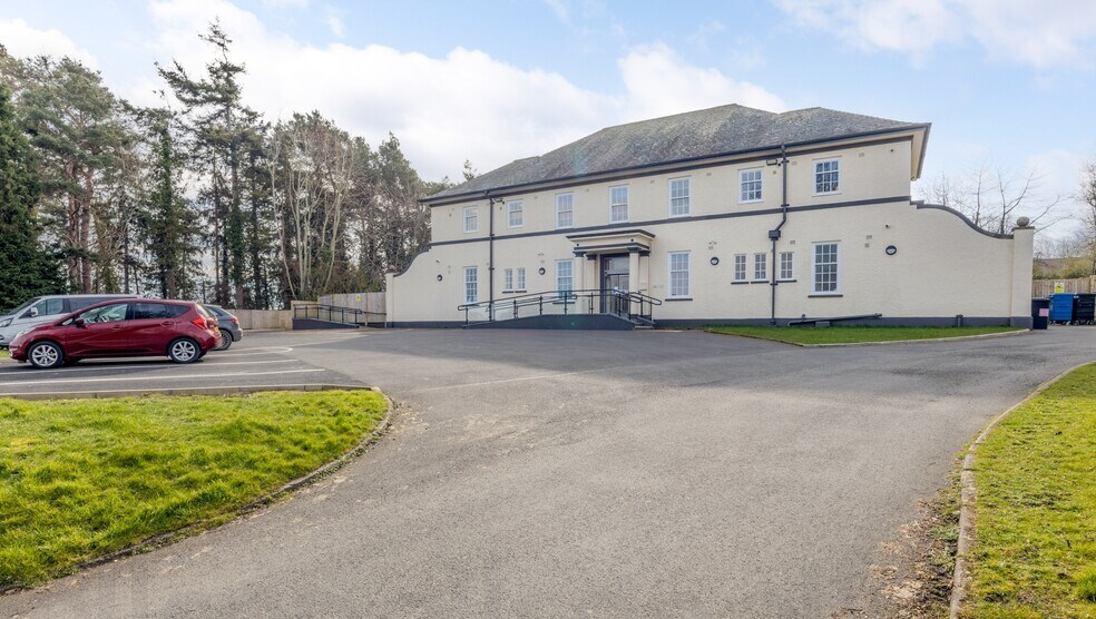 Nantglyn Rd, Denbigh for sale - Primary Photo - Image 1 of 1