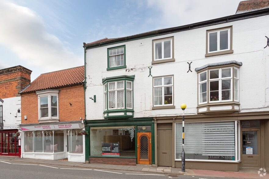 30 Upgate, Louth LN11 9ET UK