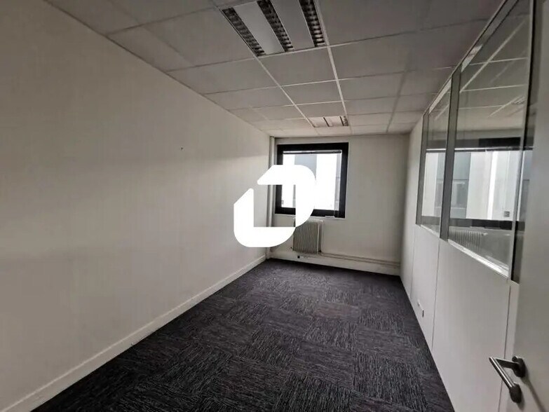 19-25 Rue Alexis De Tocqueville, Antony to rent - Interior Photo - Image 3 of 31