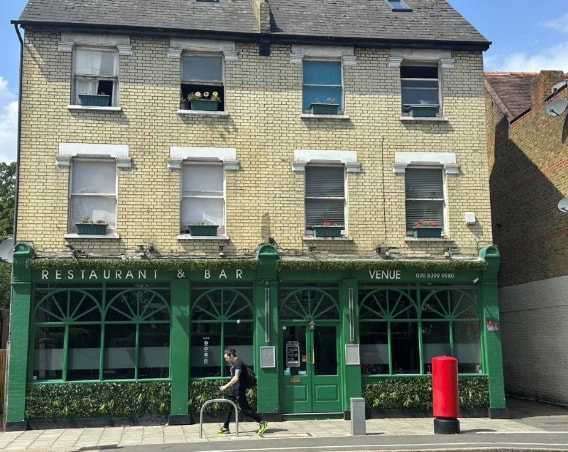 90-92 Ewell Rd, Surbiton to rent - Primary Photo - Image 1 of 4