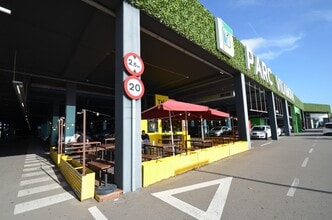 Retail in Vilanova i la Geltrú, Barcelona to rent Interior Photo- Image 2 of 13