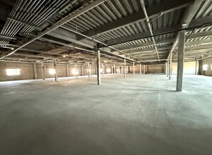 746-756 Ceres Ave, Los Angeles, CA to rent Interior Photo- Image 2 of 14