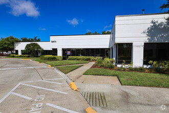 5411 Beaumont Center Blvd, Tampa, FL for rent Building Photo- Image 1 of 2